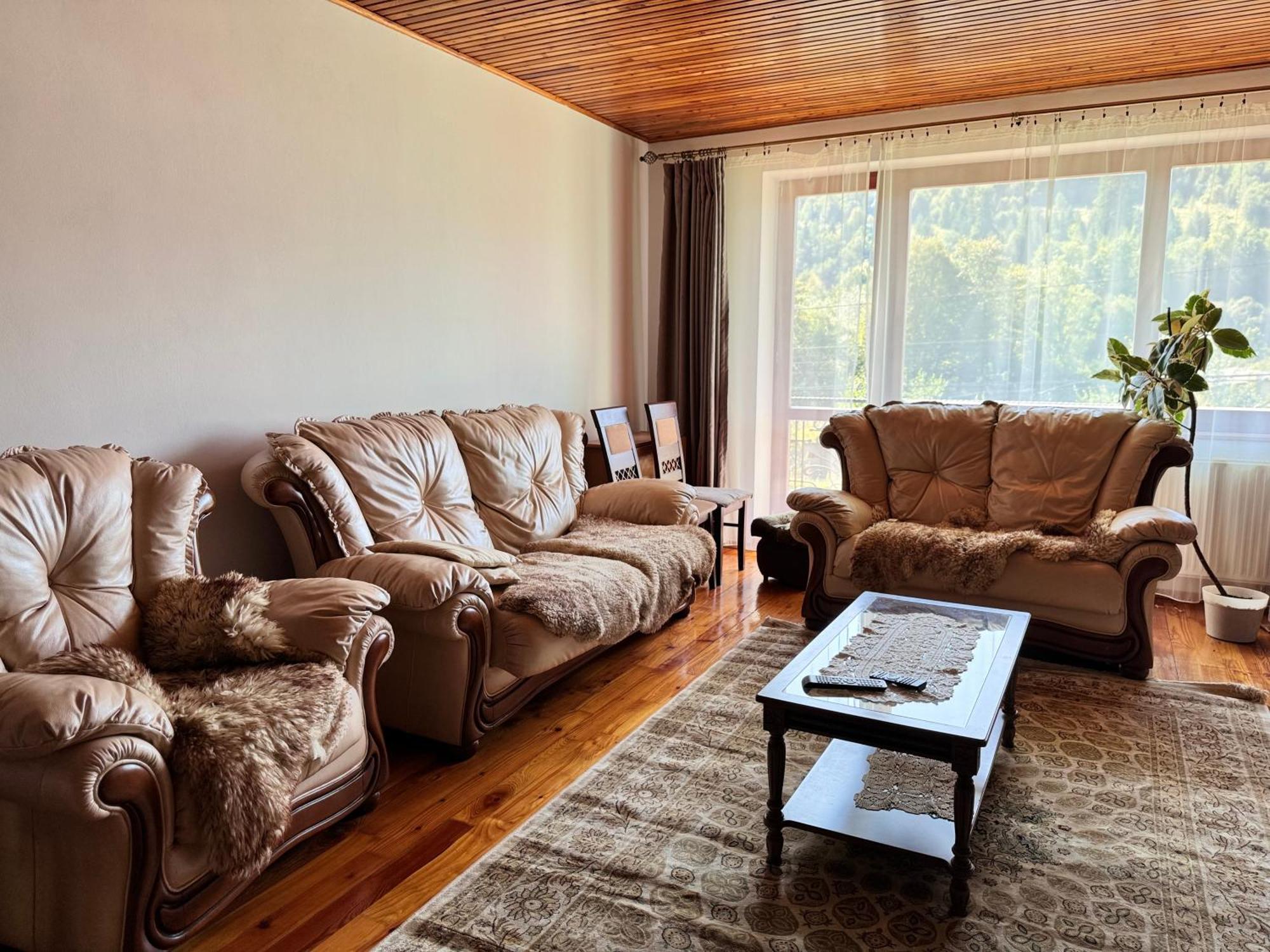 під боржавою Apartment *